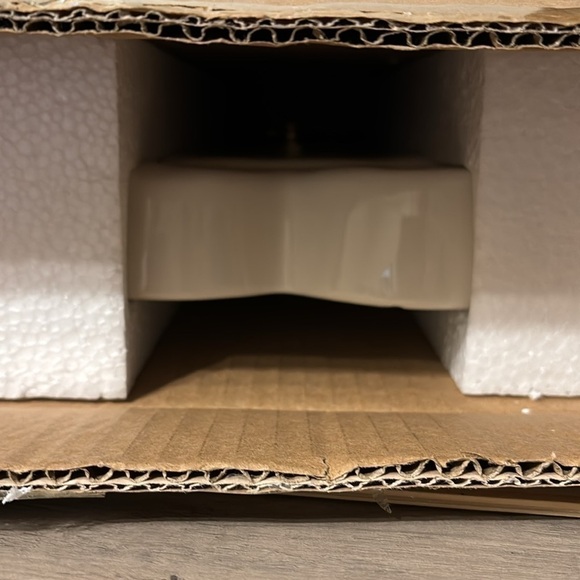 NIB Rae Dunn "CHILL" SNOWMAN CERAMIC WALL CLOCK - Picture 11 of 12